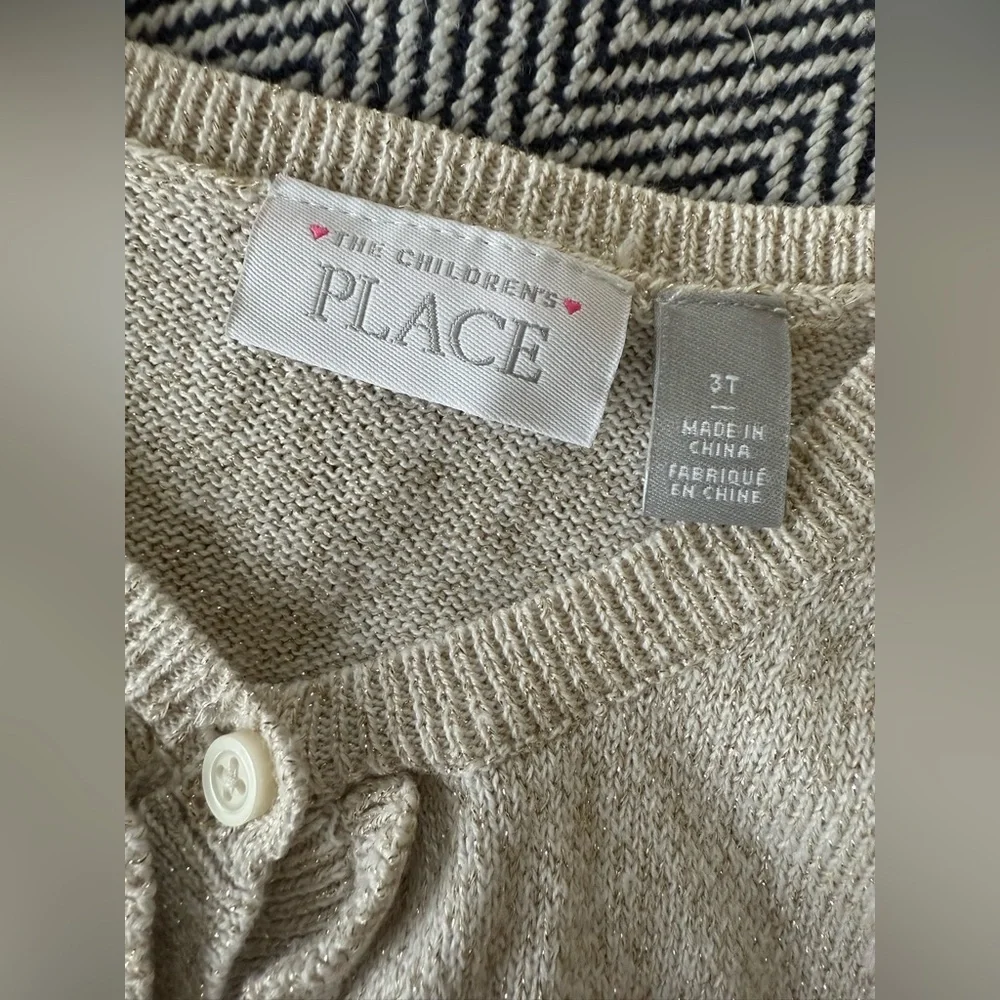 The Children’s Place Toddler Cardigan – Size 3T